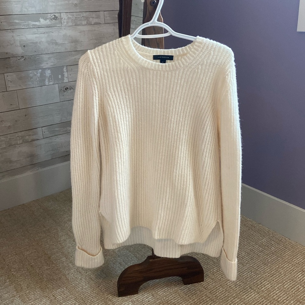 ANN TAYLOR